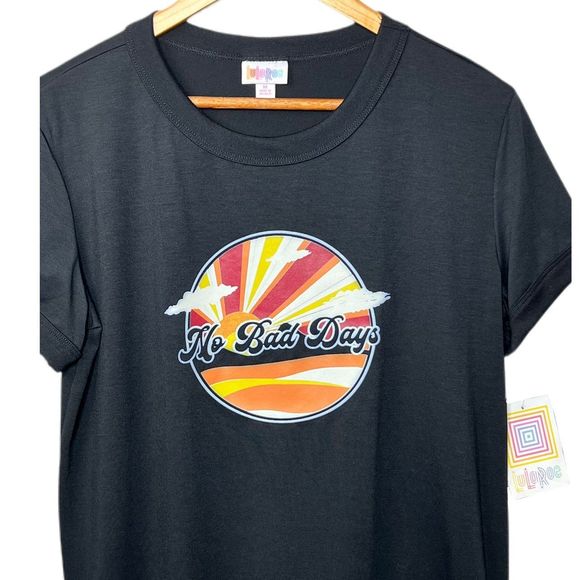 NWT M T-shirt No Bad Days black graphic, Liv, LuLaRoe - Picture 2 of 7